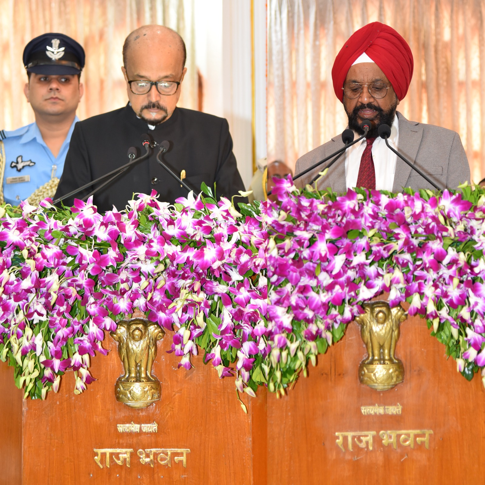 महामहिम राज्यपाल ने न्यायमूर्ति (सेवानिवृत्त) उबोवेजा को दिलाई प्रमुख लोकायुक्त पद की शपथ