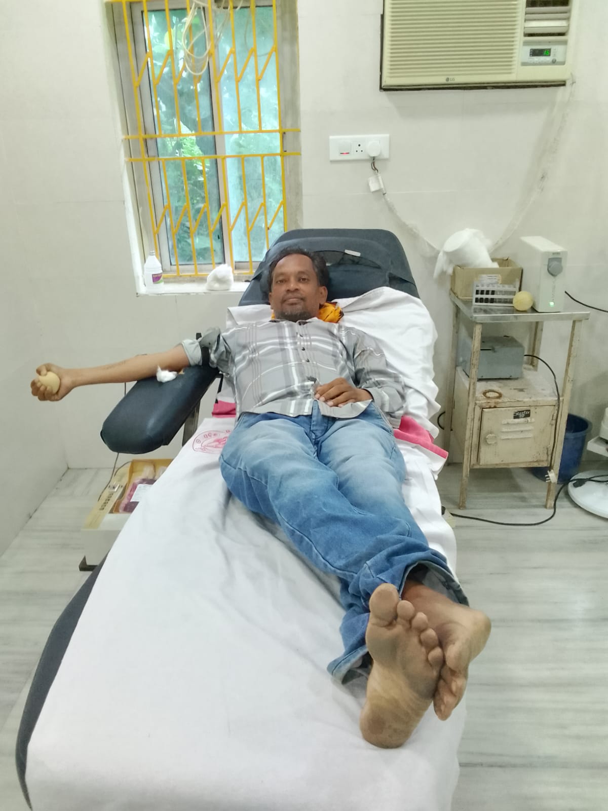 जीना इसी का नाम है – 65 की आयु तक डेढ़ सौ से अधिक बार रक्तदान करने का संकल्प-जयशंकर मरकाम