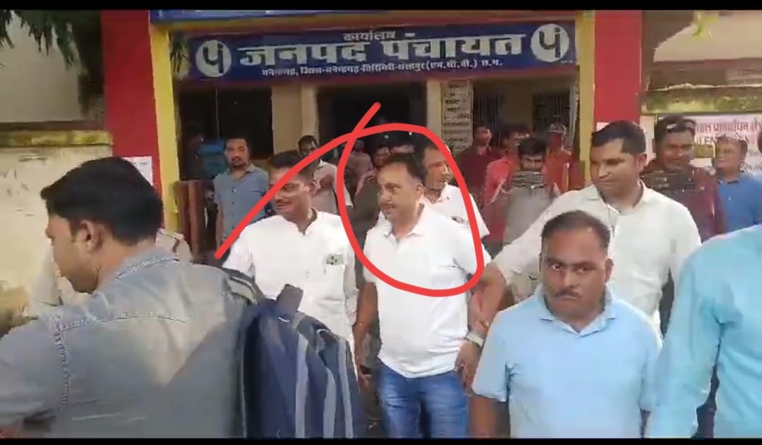रिश्वतखोर बाबू को रंगे हाथ 19 हजार की रिश्वत लेते पकड़ा, एसीबी टीम की बड़ी कार्रवाई