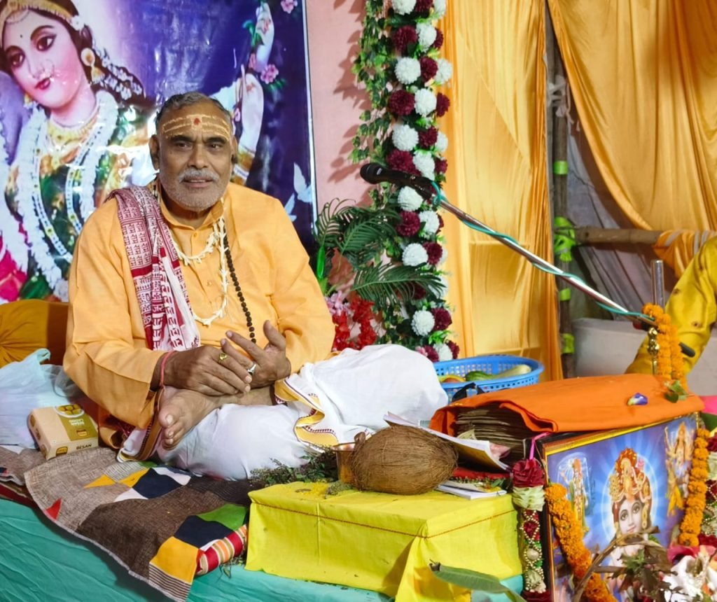 मोक्ष प्राप्ति के लिये श्रीमद्भागवत कथा ही श्रेष्ठ मार्ग – पं० दिनेश दुबे