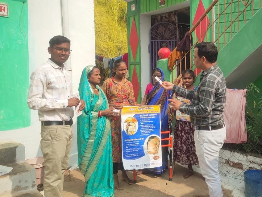 100 दिवसीय निक्षय निरामय छत्तीसगढ़: घर-घर जा कर टीबी, कुष्ठ खोज व व्योवृद्ध देख भाल अभियान