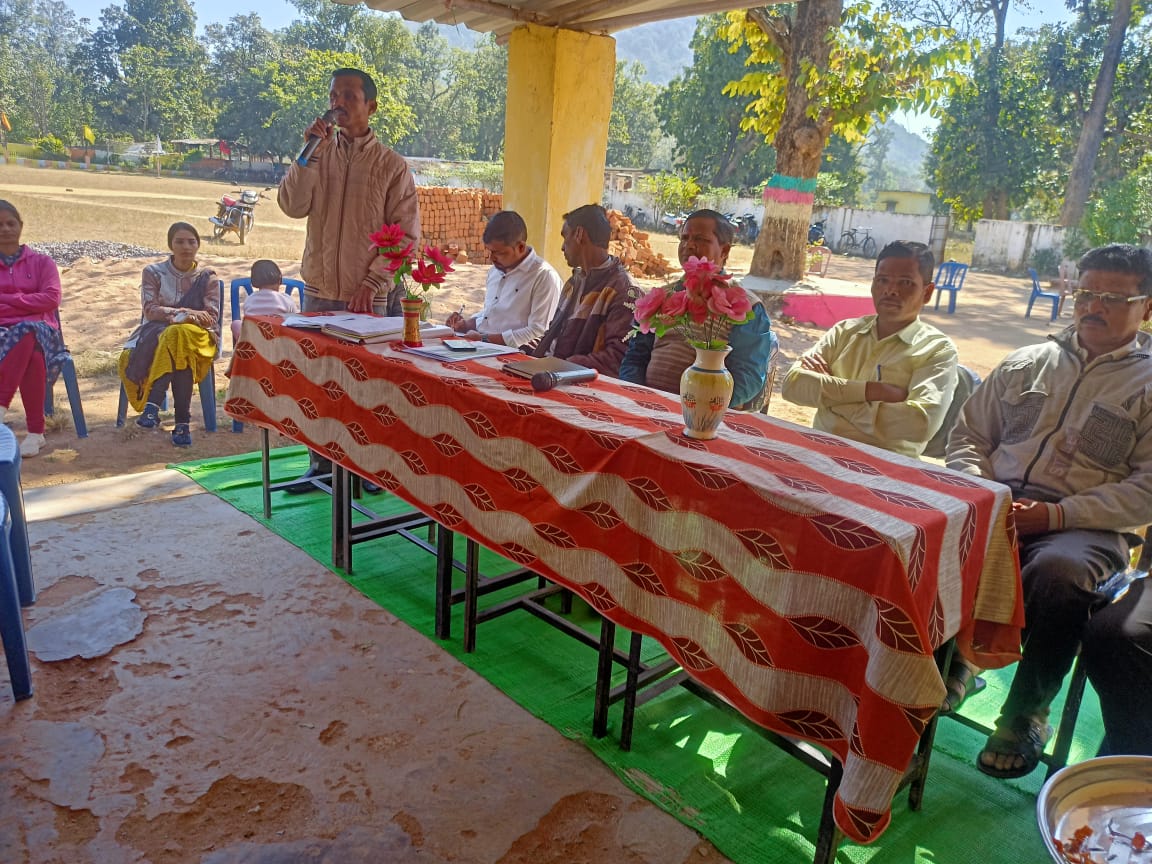 उच्चतर माध्यमिक विद्यालय में पालक शिक्षक एवं विद्यार्थियों का  हुआ सम्मलेन