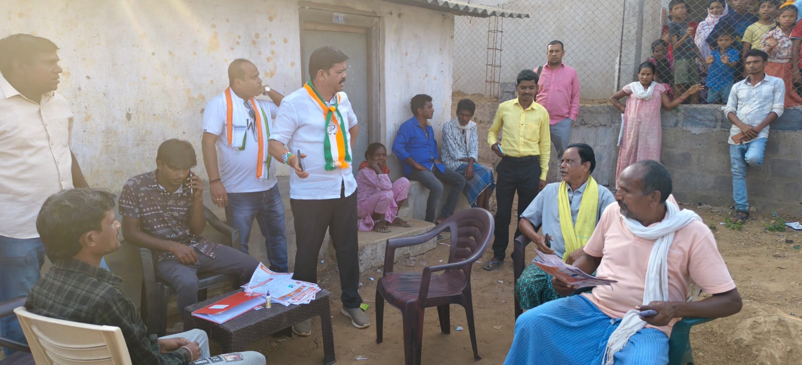 कांग्रेस ने किया आदर्श आचार संहिता के उल्लंघन की शिकायत
