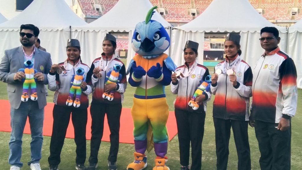 नेशनल गेम्स उत्तराखंड में महासमुंद जिले की चांदनी साहू ने व्यक्तिगत इवेंट में रजत पदक जीता एवं टीम इवेंट में कांस्य पदक जीता।