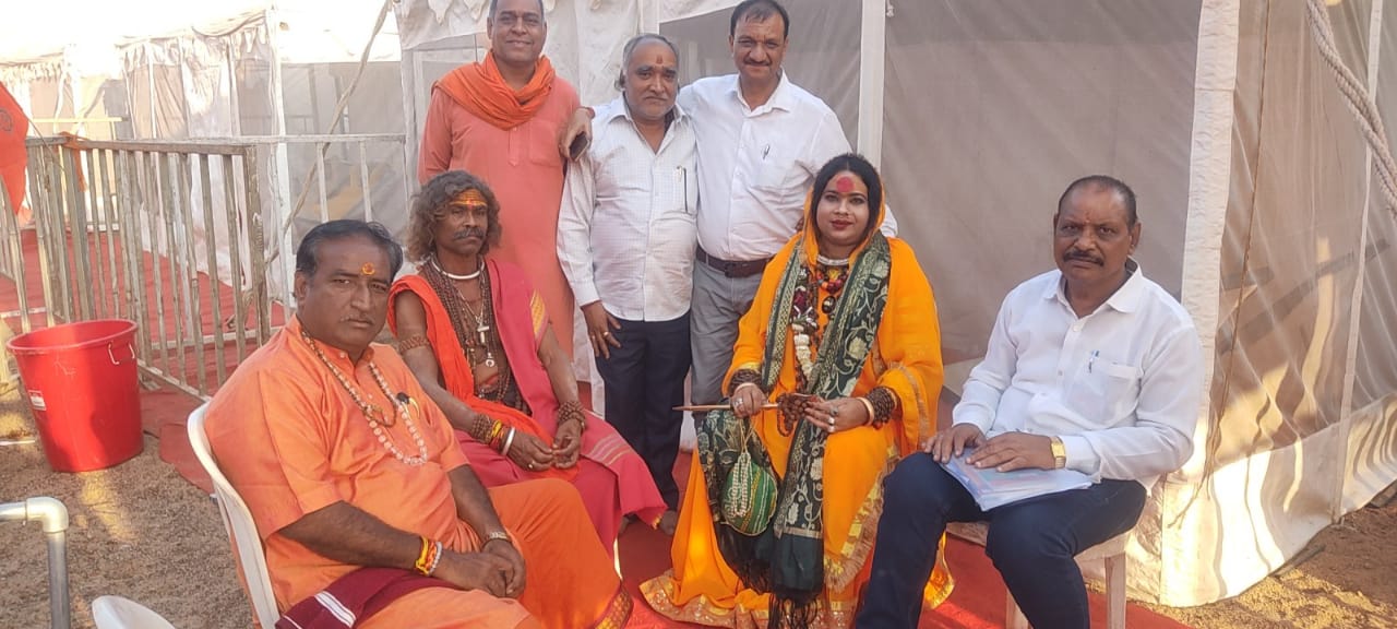 राजिम कुंभ कल्प में पहुंची किन्नर अखाड़े की महामंडलेश्वर सौम्या सखी