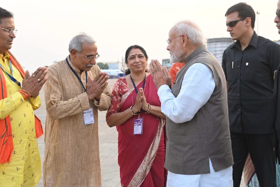 प्रधानमंत्री नरेन्द्र मोदी के आगमन पर चंदूलाल साहू ने किया स्वागत
