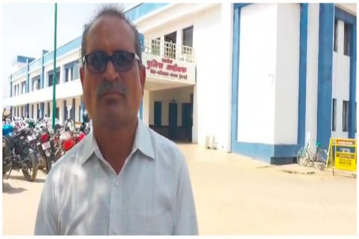 कानून को ठेंगा! रायपुर में दबंग पुलिसकर्मी की गुंडागर्दी, किसान को झूठे केस और मौत की धमकी!…