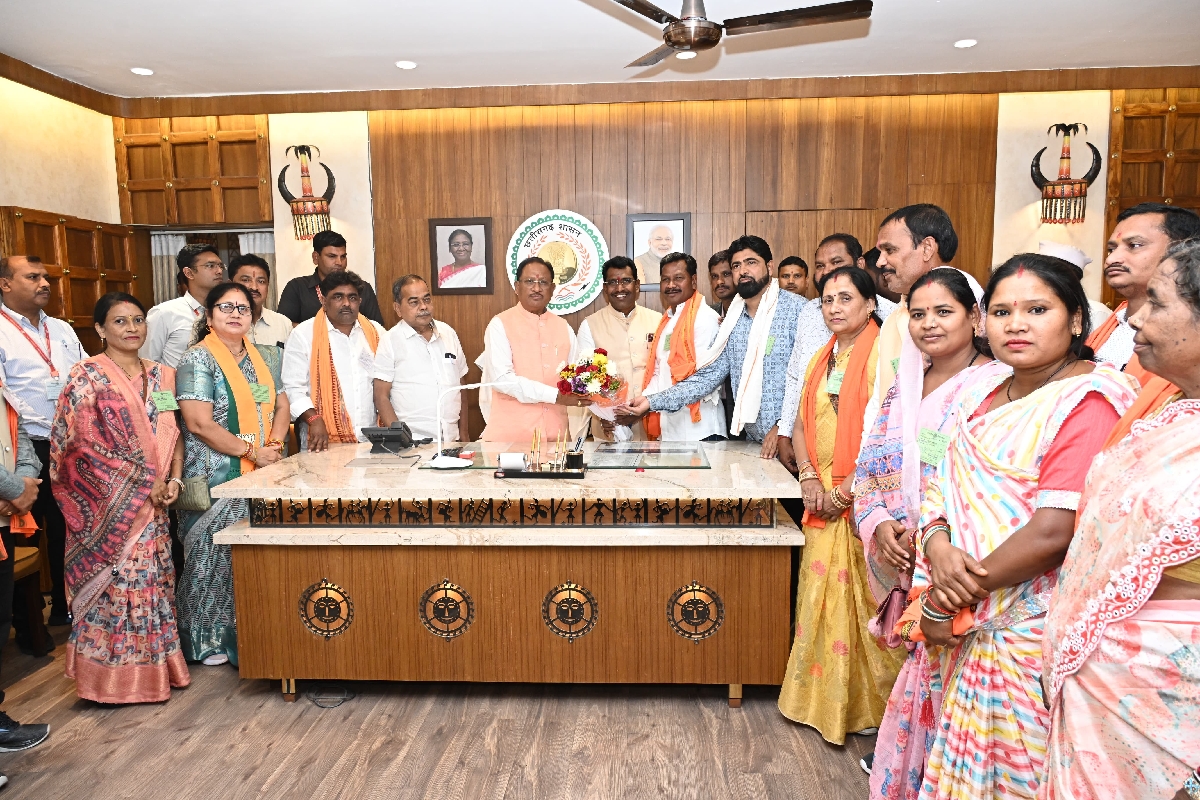 नवनिर्वाचित जनप्रतिनिधियों ने विधायक रोहित साहू और जिलाध्यक्ष अनिल चंद्राकर के नेतृत्व में मुख्यमंत्री और विधानसभा अध्यक्ष से की मुलाकात