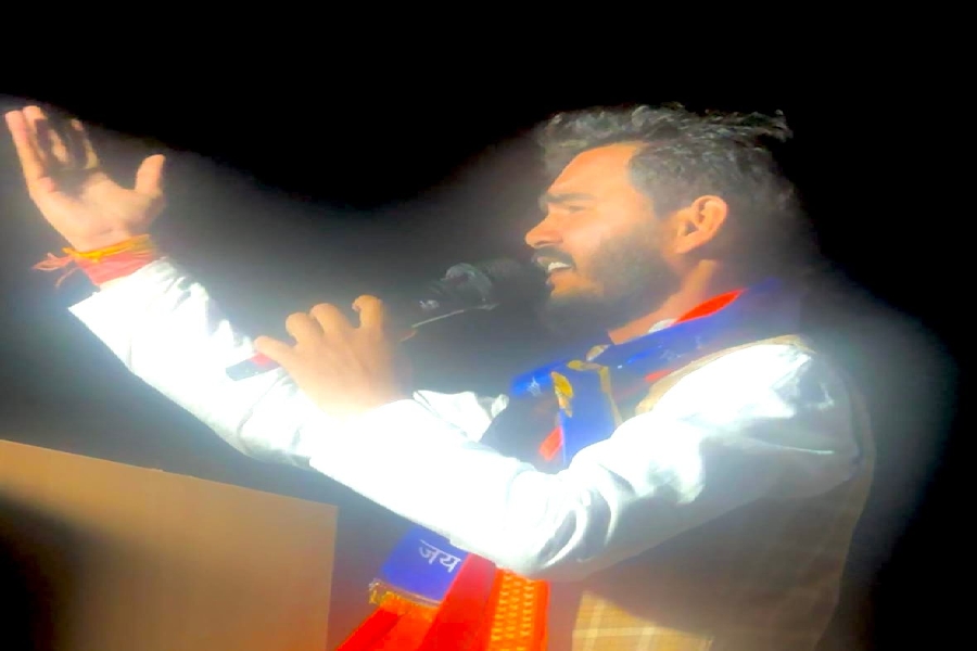 गौरी शंकर कश्यप के ओजस्वी उद्बोधन से बाबा साहेब की जयंती पर बना भावनात्मक माहौल, हर अल्फ़ाज़ पर गूंजती रही तालियाँ