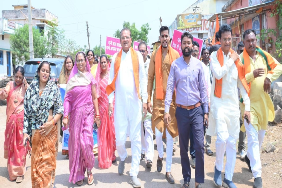 रामपुर में ‘नीर और नारी’ अभियान को मिला जनसमर्थन