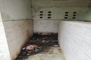कोपरा शौचालय विवाद
