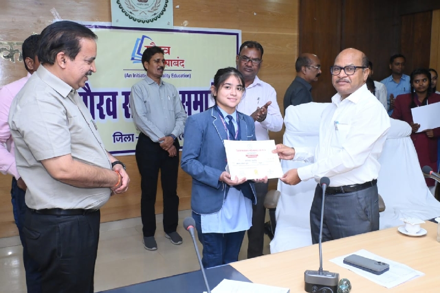 CGNEWS:”गौरव गरियाबंद” की गूंज से बदली जिले की तस्वीर, राज्य में टॉप रैंकिंग में पहुंचा