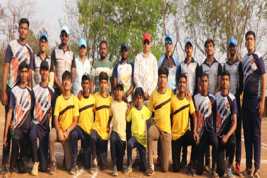 Cgnews: तुमगांव बना खेल प्रतिभाओं की नई धरती: राज्य और राष्ट्रीय स्तर पर गूंज रहा नाम, मैदान में चल रही मेहनत अब दिखा रही रंग