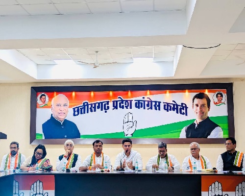 CG कांग्रेस PAC बैठक में भड़के भूपेश बघेल, बैज और महंत पर जमकर बरसे