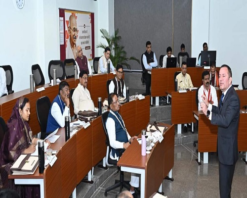 CM साय ने ‘चिंतन शिविर 2.0’ को बताया नीति-निर्माण का सशक्त मंच, IIM में मंत्रियों ने सीखी सुशासन और नेतृत्व की बारीकियां
