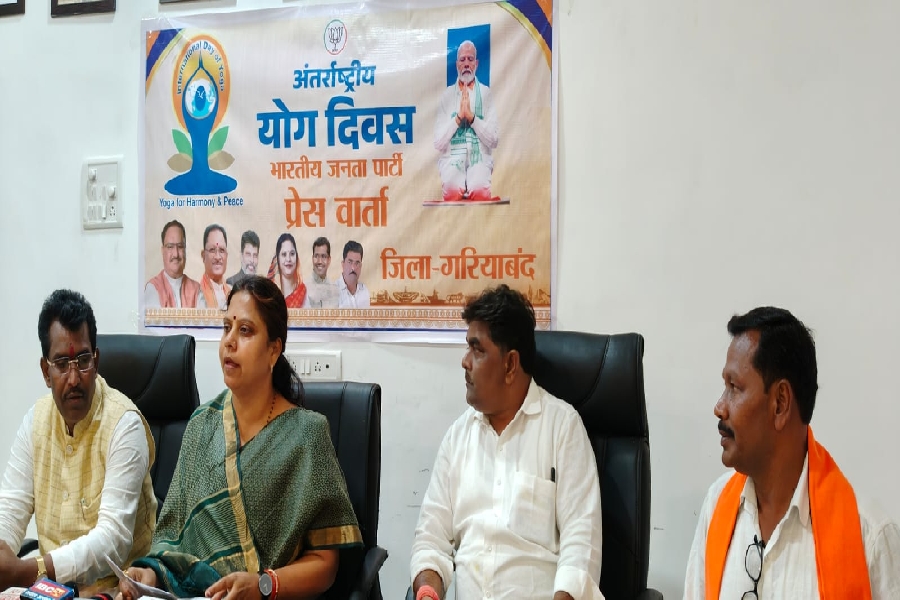 CG: योग बना वैश्विक आंदोलन, भारत की आध्यात्मिक पहचान को मिला विश्व मंच: सांसद रूपकुमारी चौधरी