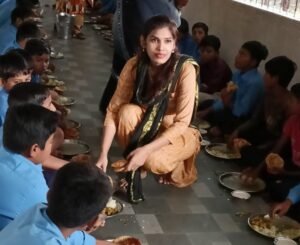 राजिम स्कूल न्योता भोज