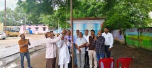 तिरंगा फहराया छुरा