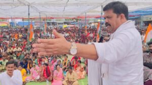 विक्रम मंडावी पदयात्रा