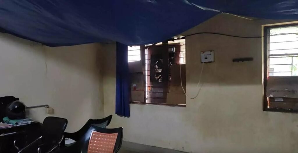 खुद असुरक्षित हैं कानून के रक्षक, थाने की हालत बद से बदतर