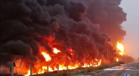 मेहसाणा में उर्वरक संयंत्र में भीषण आग, दो मजदूरों की मौत, कई घायल