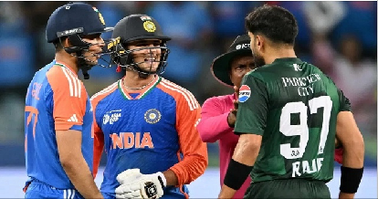 Asia Cup 2025: भारत-पाकिस्तान मैच में अभिषेक शर्मा और हारिस रऊफ के बीच बहस, शुभमन गिल ने भी लिया हिस्सा