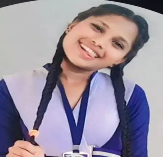 Bijapur road accident: बीजापुर में श्रद्धालुओं को रौंदा हाइड्रा ने, कराटे प्लेयर साक्षी की मौके पर मौत