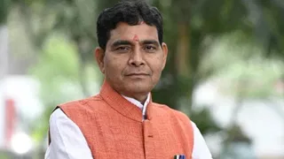 मंत्री केदार कश्यप पर कर्मचारी से मारपीट और गाली-गलौज का आरोप : मंत्री टंकराम वर्मा ने कांग्रेस पर साधा निशाना