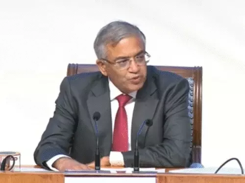 इलेक्शन कमीशन की राज्य अधिकारियों के साथ बैठक:देशभर में वोटर्स वेरिफिकेशन कराने पर चर्चा