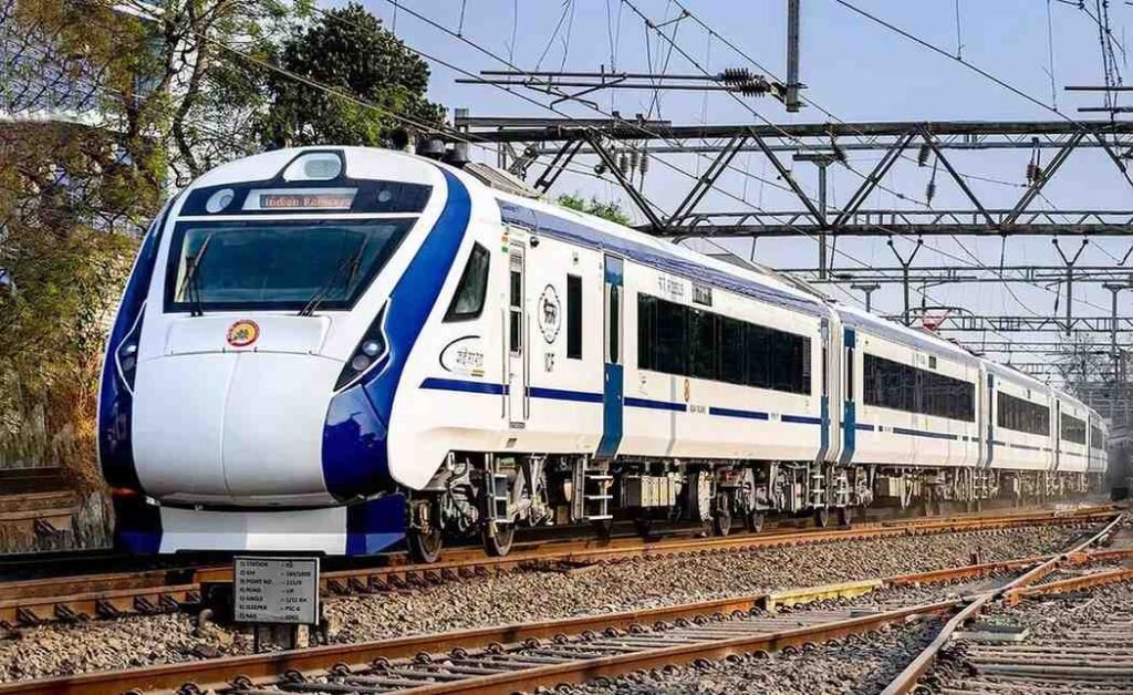Vande Bharat Express: रेलवे ने यात्रियों की सुविधा के लिए बढ़ाए वंदे भारत एक्सप्रेस के कोच