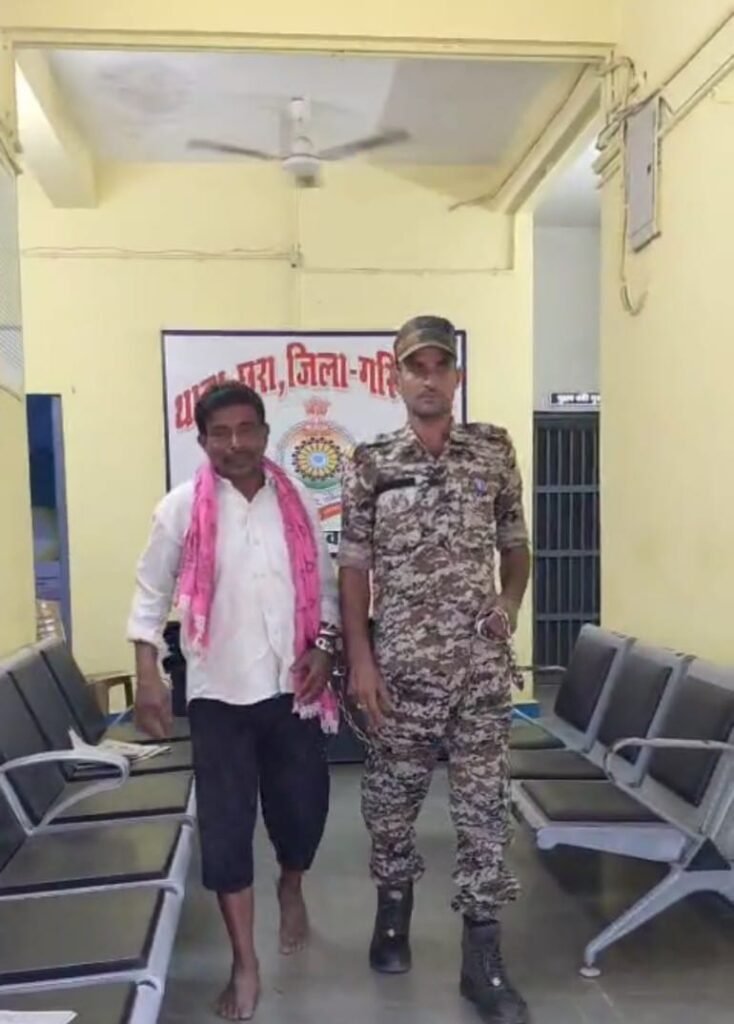 New Dawn Campaign नया सवेरा अभियान में गरियाबंद पुलिस की बड़ी कार्रवाई — 14 लीटर अवैध कच्ची महुआ शराब के साथ दो आरोपी चढ़े पुलिस के हत्थे अवैधशराबकार्रवाई