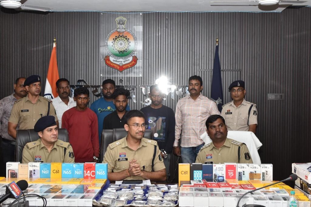 interstate gang of thieves अंतर्राज्यीय चोर गिरोह पर गरियाबंद पुलिस का शिकंजा — लाखों के माल के साथ 6 आरोपी गिरफ्तार, 1 फरार उड़ीसा छत्तीसगढ़ गिरोह