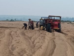 रेत चोरी गरियाबंद