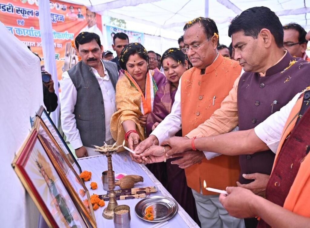 प्रदेश में हो रहे चहुमुखी विकाश का हर वर्ग को मिल रहा है लाभ-मंत्री टंक राम वर्मा