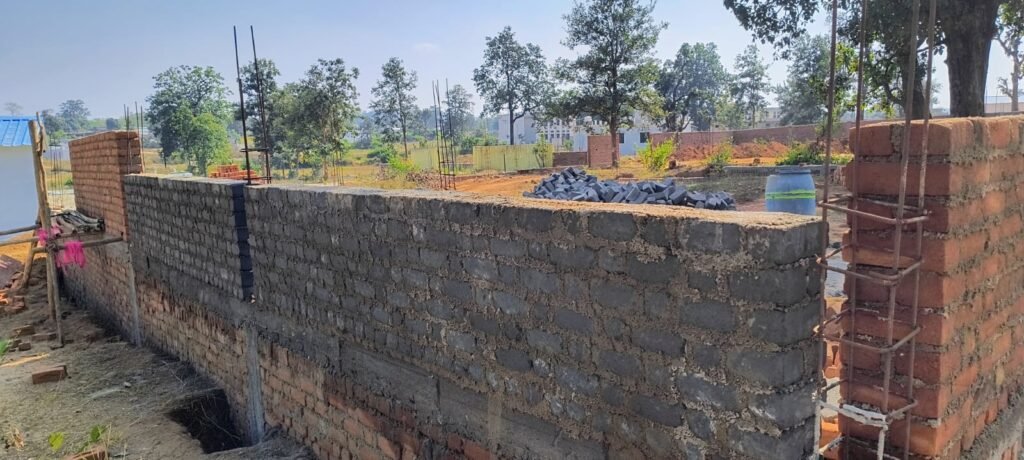 दर्रापारा में सरकारी ज़मीन पर अवैध कब्ज़ा, प्रशासन की ‘कागज़ी कार्यवाही’ से ग्रामीण आक्रोशित