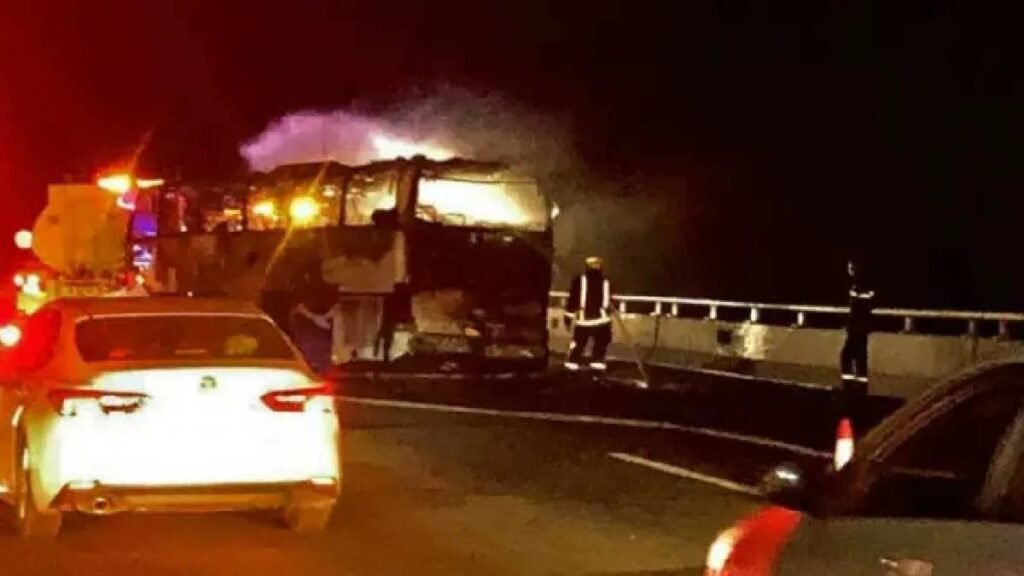 Saudi Arab bus accident : सऊदी अरब में भीषण बस हादसा, 42 भारतीय उमरा यात्रियों की दर्दनाक मौत, हैदराबाद के कई लोग शामिल Saudi Arab bus accident