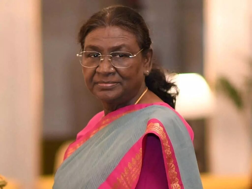 President Draupadi Murmu visits Chhattisgarh : राष्ट्रपति द्रौपदी मुर्मू छत्तीसगढ़ में करेंगी मुख्यमंत्री वैद्यराज सम्मान निधि योजना का शुभारंभ President Draupadi Murmu visits Chhattisgarh