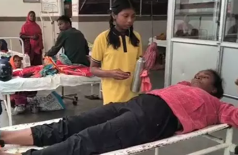 Road Accident : खेलकूद कार्यक्रम में जा रही छात्राओं का ऑटो एक्सीडेंट, दो की हालत गंभीर Road Accident