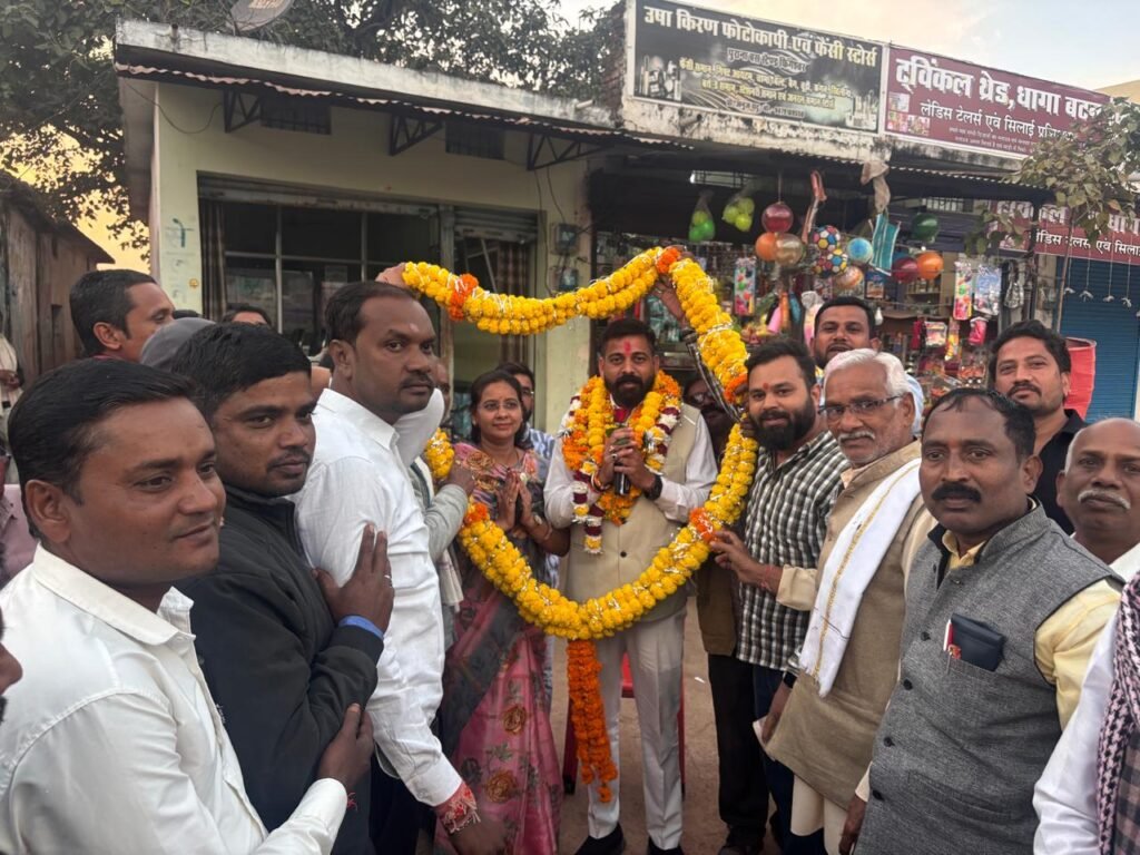 फिंगेश्वर में नवनिर्वाचित जिला साहू संघ अध्यक्ष प्रवीण साहू का गजमाला से भव्य स्वागत, नगर में उत्सव जैसा माहौल