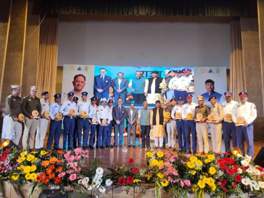 राष्ट्रीय सड़क सुरक्षा माह 2026 के तहत राज्य स्तरीय सम्मान समारोह का आयोजन, मुख्यमंत्री के हाथों चार राहवीर हुए सम्मानित