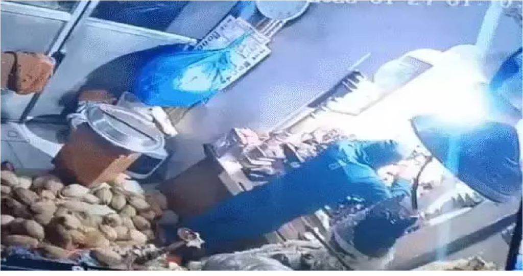 Jagdalpur Temple Theft Case : जगदलपुर मंदिर चोरी केस में बड़ा खुलासा, चोर का CCTV फुटेज जारी