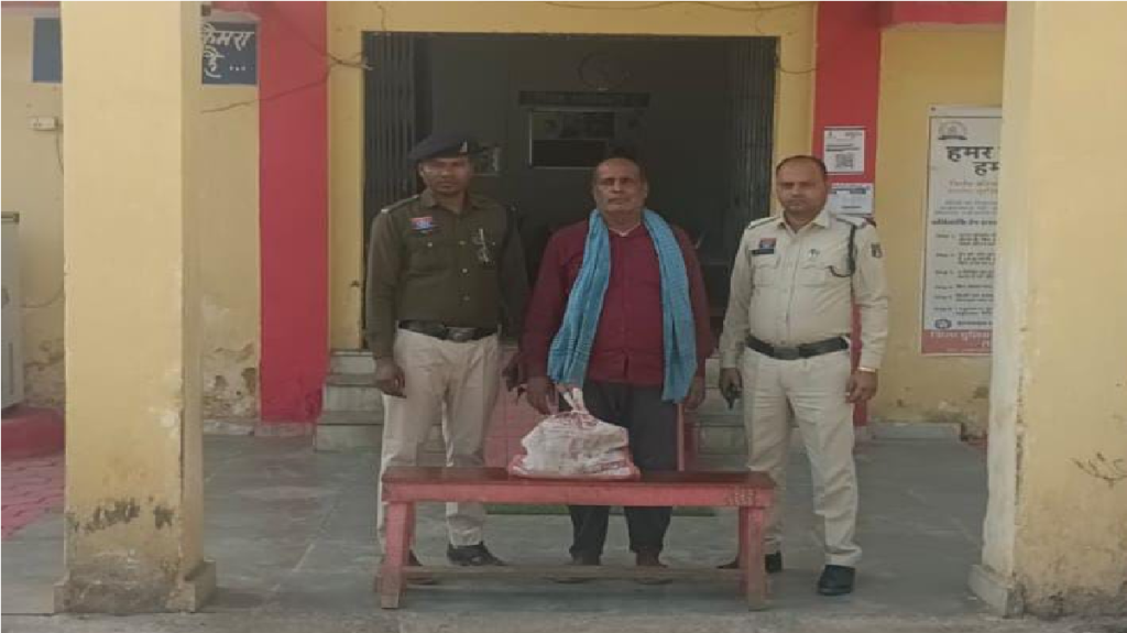 Chhattisgarh Crime News : पामगढ़ पुलिस की बड़ी कार्रवाई 8 लीटर अवैध कच्ची महुआ शराब जब्त, एक आरोपी गिरफ्तार Chhattisgarh Crime News