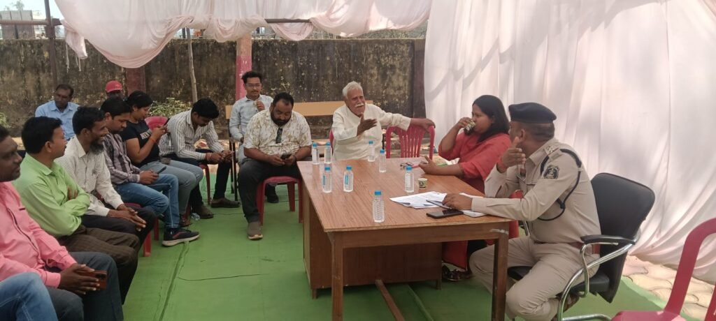 CG:होली और रमजान को लेकर छुरा में अलर्ट मोड पर प्रशासन छुरा शांति समिति बैठक