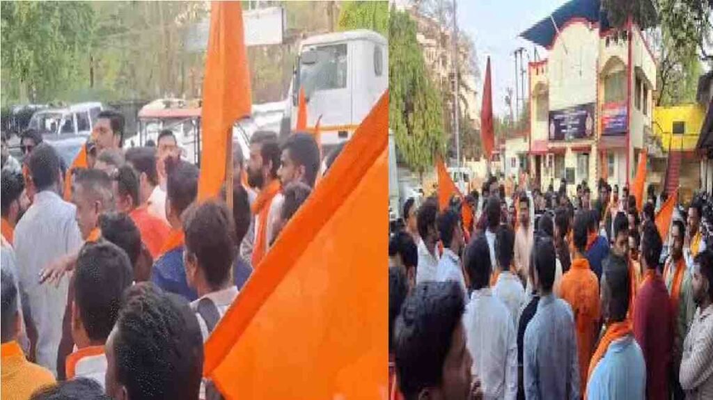 Chhattisgarh Social Media Monitoring : एडवोकेट के भड़काऊ स्टेटस ने बिगाड़ा का माहौल, कार्यकर्ताओं का भारी विरोध Chhattisgarh Social Media Monitoring