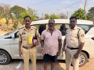 अवैध हीरा तस्करी