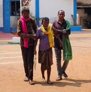 76 वर्षीय बुजुर्ग से मारपीट