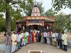 ग्राम किरवई वृक्षारोपण