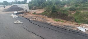 घटिया निर्माण
