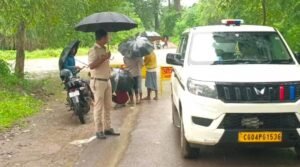 सड़क संपर्क बाधित