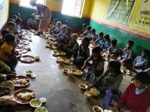 61 संकुल न्योता भोज